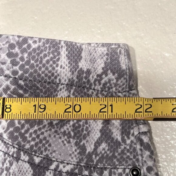 Gray & White Snake Print Women Leggings Pull-on 3X Cotton Blend Stretch - Picture 9 of 12